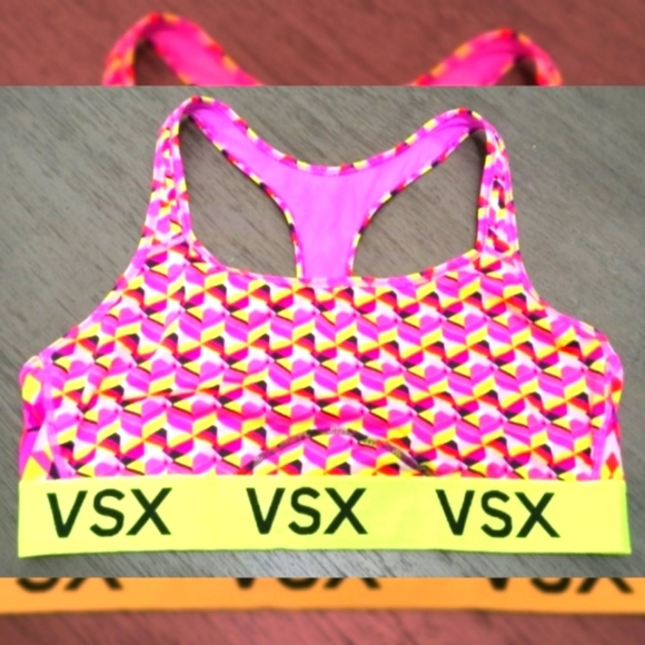 Victoria Secret VSX Sports Bra - Picture 1 of 3